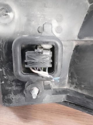 Piloto trasero izquierdo Renault Twingo (C