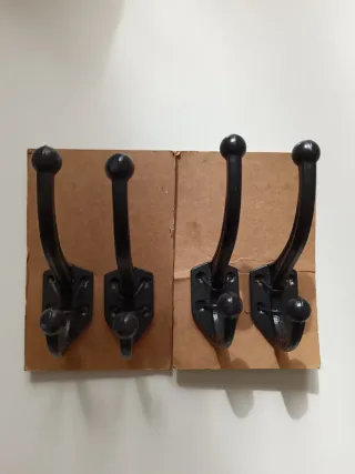 Percheros de pared negros (2 unidades)