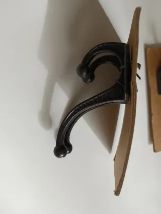 Percheros de pared negros (2 unidades)