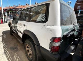 Nissan 45718 piloto del izq 26115vb129 patrol 3.0