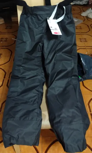 Chaqueta y pantalón de nieve