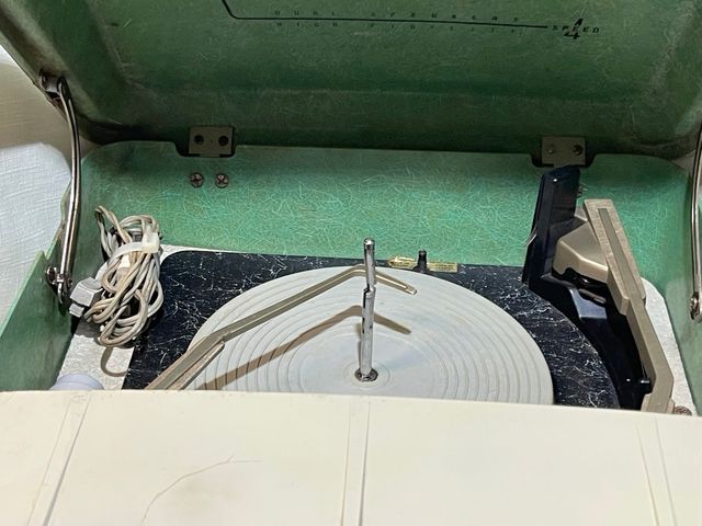 Tocadiscos Silvertone Vintage