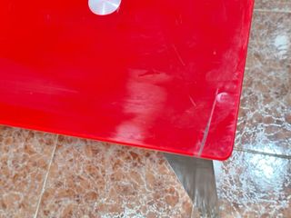 Mesa de cocina cristal roja y sillas