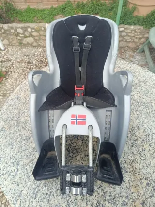 REBAJADA Sillita bici infantil con bandera Noruega