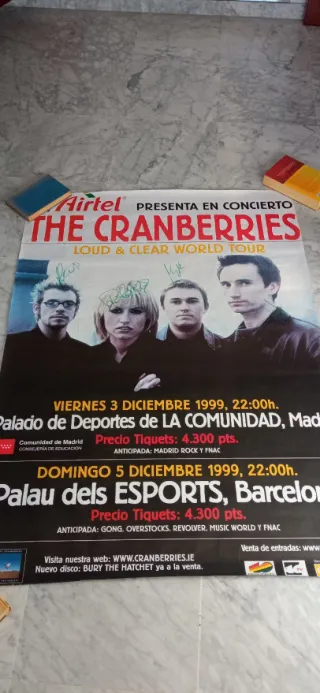Póster The Cranberries firmado por la banda