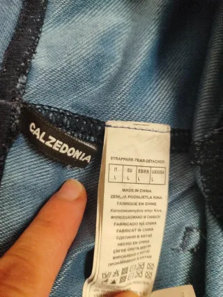 Leggings vaqueros con rotos de corazón