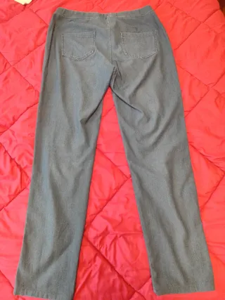 Leggings vaqueros con rotos de corazón