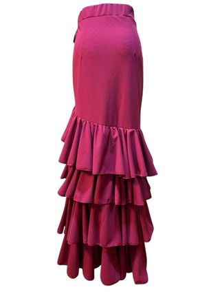 Falda larga con volantes