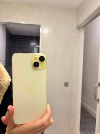 iPhone 15 Plus 128GB Amarillo