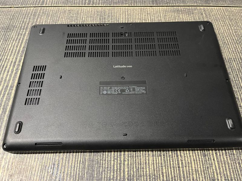 Portátil Dell Latitude 5480 afbeelding 3