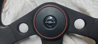Volante Opel Corsa GSI