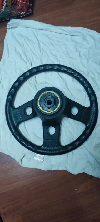 Volante Opel Corsa GSI