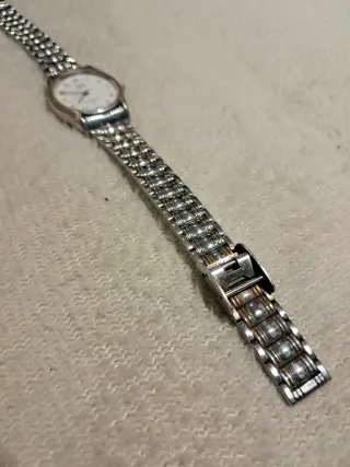 Reloj Q&Q Quartz Pulsera Mujer Plata