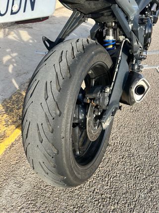 Triumph Street Triple 675 Negra