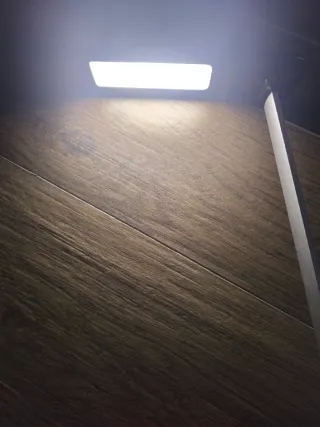 Flexo de estudio LED negro y plateado