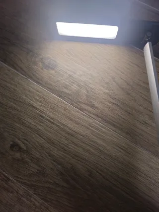 Flexo de estudio LED negro y plateado