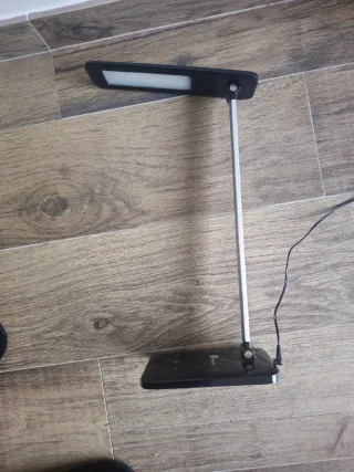 Flexo de estudio LED negro y plateado