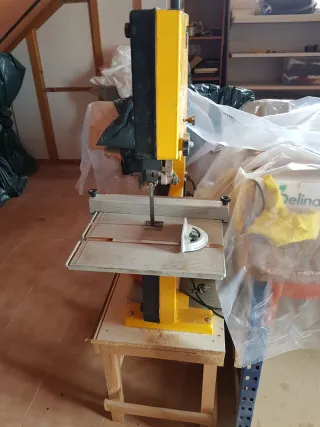 Sierra de Cinta Dewalt