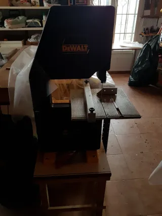 Sierra de Cinta Dewalt