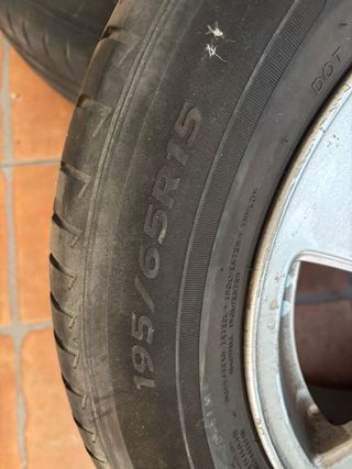 Llantas Volvo 195/65R15