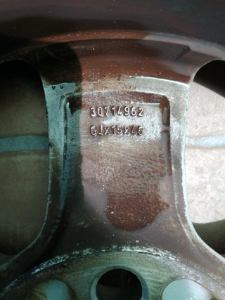 Llantas Volvo 195/65R15.