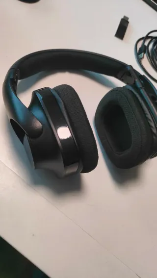 Auriculares Logitech G533