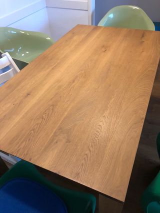 Mesa de comedor de roble de madera maciza