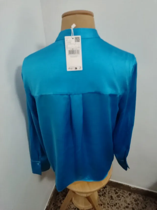 Blusa Mango azul turquesa