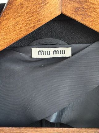 Abrigo Miu Miu Vintage Negro