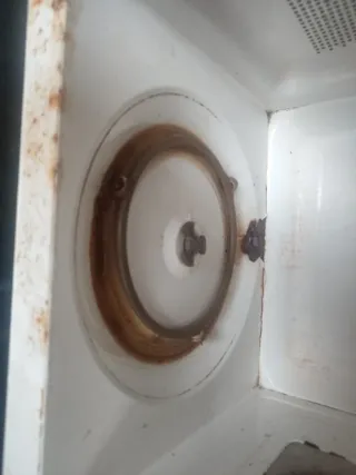 Microondas Orbegozo Grill para restaurar interior.