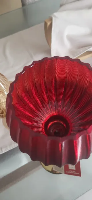 Portacandele in vetro rosso e oro