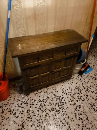 Mesa de madera clara