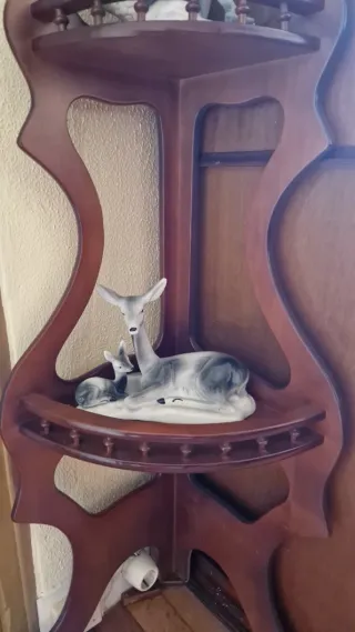 Estantería de esquina vintage de madera