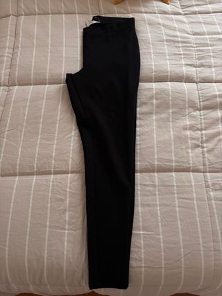 Leggings negros Mango con goma cintura