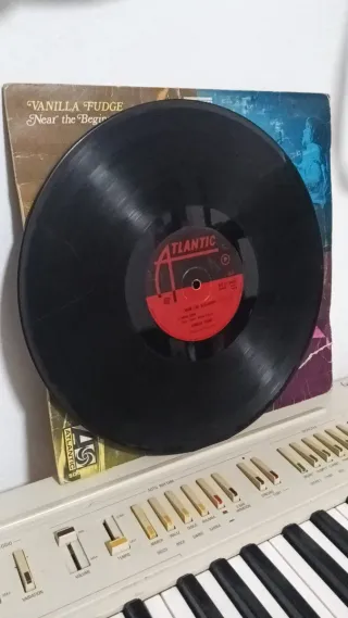 Vanilla Fudge - Near The Beginning LP