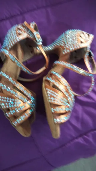 Zapatos de baile con pedrería