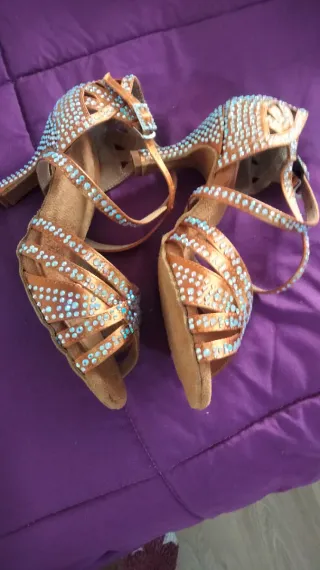 Zapatos de baile con pedrería