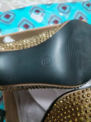 Elegantes y monisimos zapatos de fiesta con circon