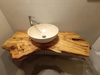 Encimera de olivo artesanal