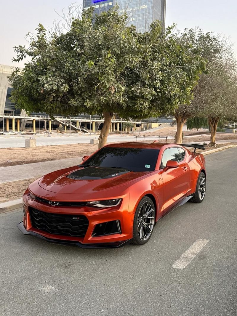 Chevrolet Camaro 2022 - foto 1