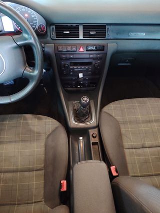 Audi A6 Allroad 2003