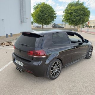Volkswagen Golf VI R