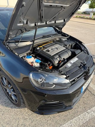 Volkswagen Golf VI R