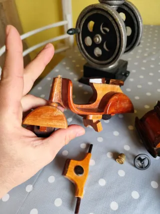 Coche de madera vintage