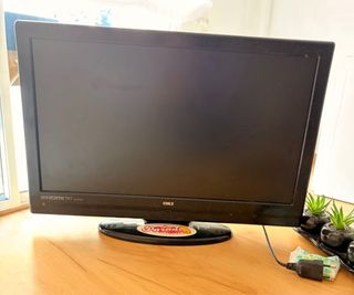 Televisor OKI 22 V22 No tiene mando .