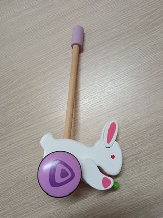 GIOCO Coniglietto in legno con carota