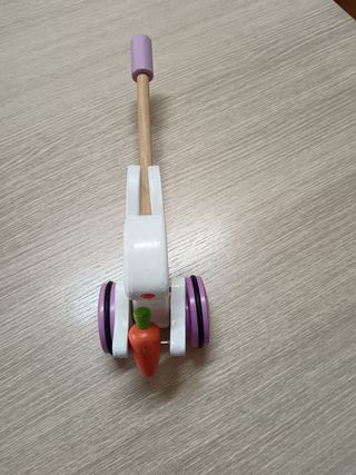 GIOCO Coniglietto in legno con carota