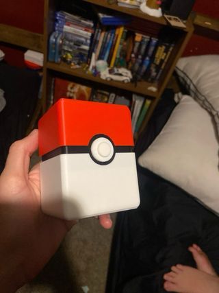 Caja para 60 cartas Pokémon