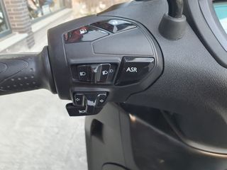 PIAGGIO BEVERLY 400 HPE 22' 15.000 km