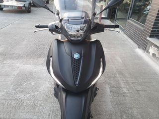 PIAGGIO BEVERLY 400 HPE 22' 15.000 km
